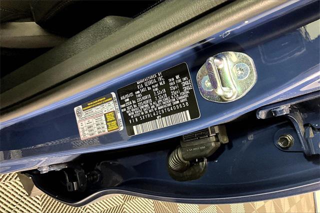 new 2026 Kia Sorento car, priced at $32,930