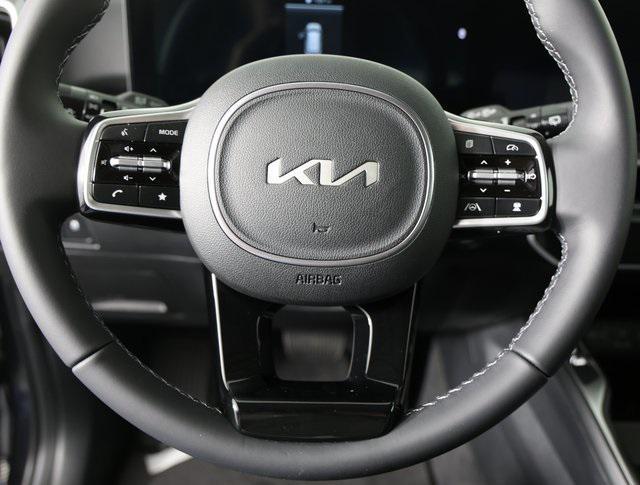 new 2025 Kia Sorento car, priced at $37,639