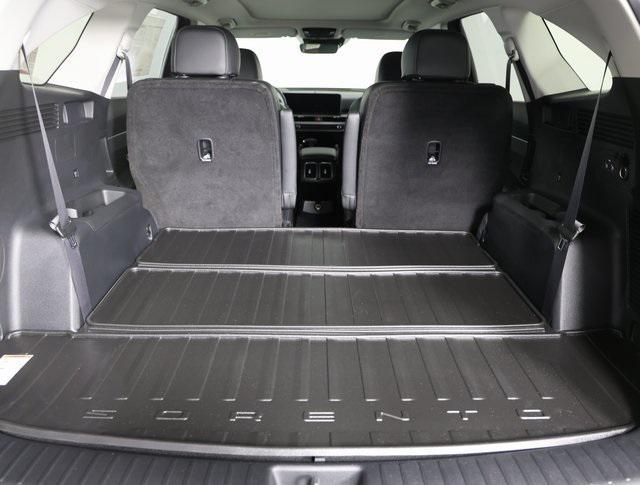 new 2025 Kia Sorento car, priced at $37,639