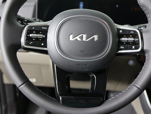 new 2025 Kia Carnival car, priced at $41,855