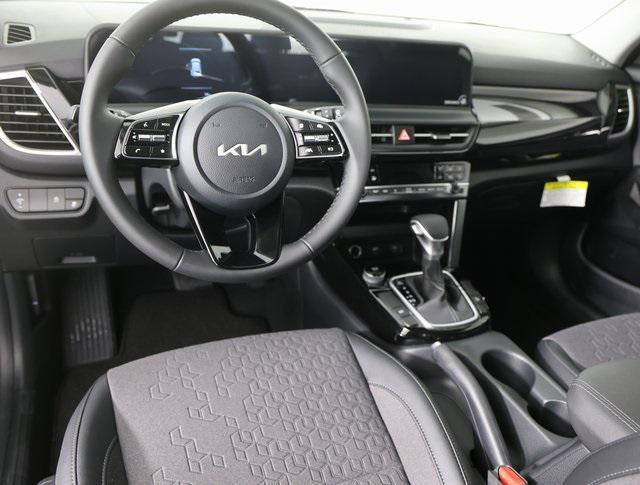 new 2025 Kia Seltos car, priced at $25,138