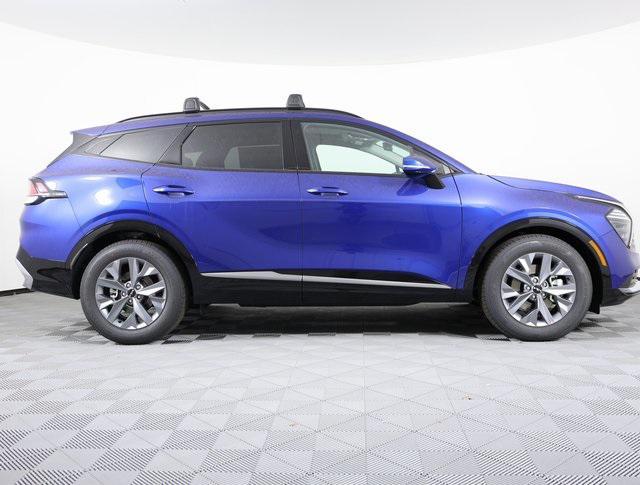 new 2025 Kia Sportage car, priced at $30,589