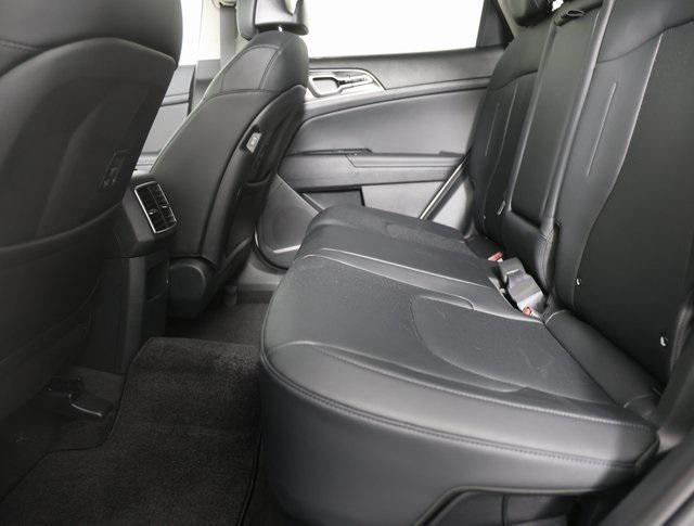 new 2025 Kia Sportage Hybrid car, priced at $35,055