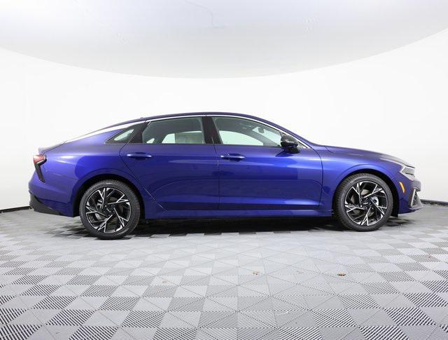 new 2025 Kia K5 car, priced at $28,057