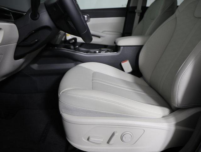 new 2025 Kia Sorento car, priced at $35,452