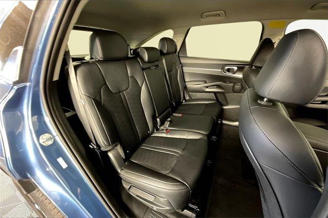 new 2026 Kia Sorento Hybrid car, priced at $40,370