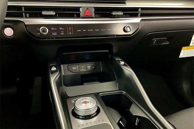 new 2026 Kia Sorento Hybrid car, priced at $40,370