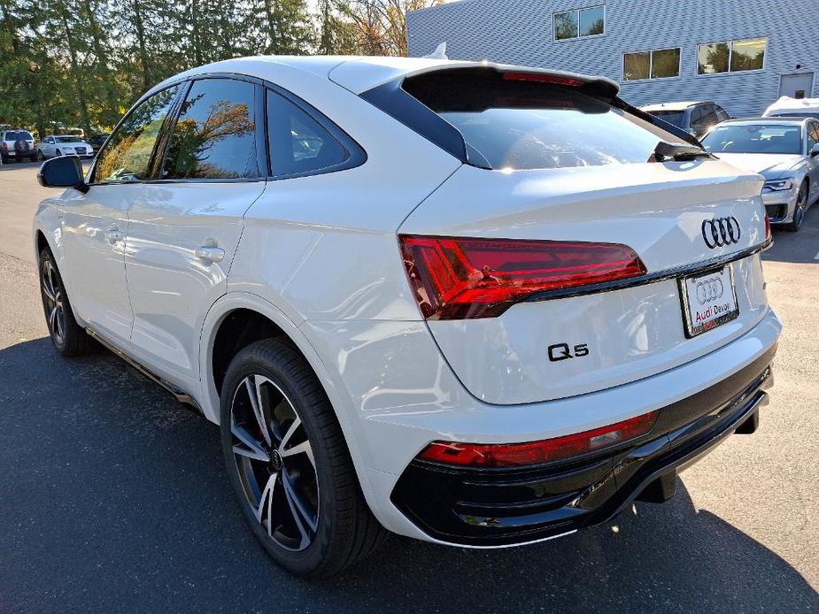 new 2025 Audi Q5 car, priced at $60,940