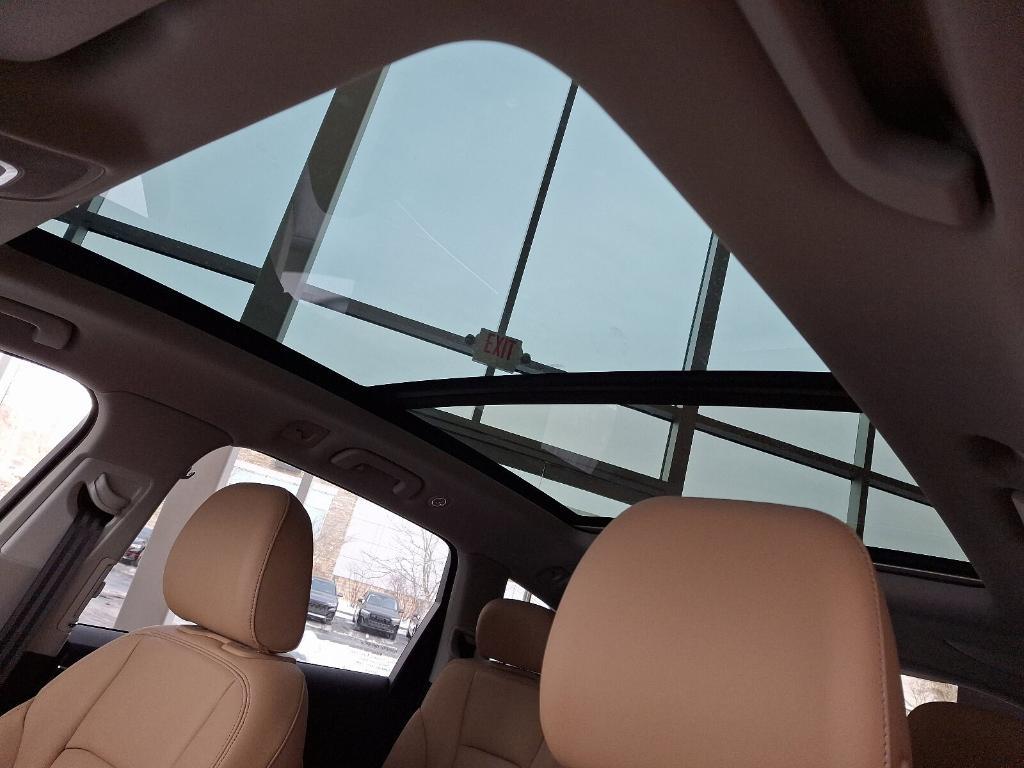 new 2025 Audi Q7 car, priced at $73,730