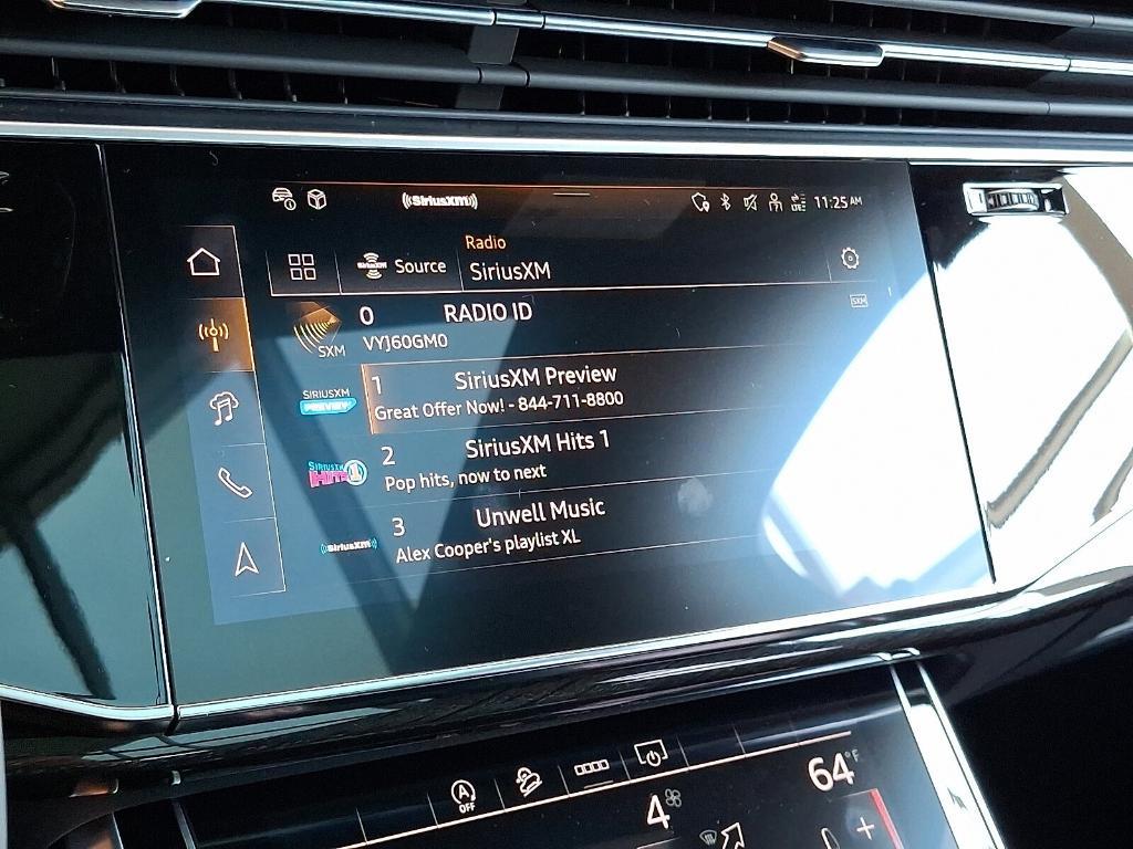 new 2025 Audi Q7 car, priced at $77,580