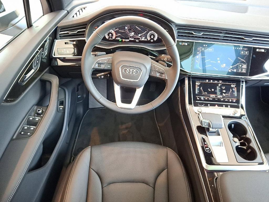 new 2025 Audi Q7 car, priced at $77,580