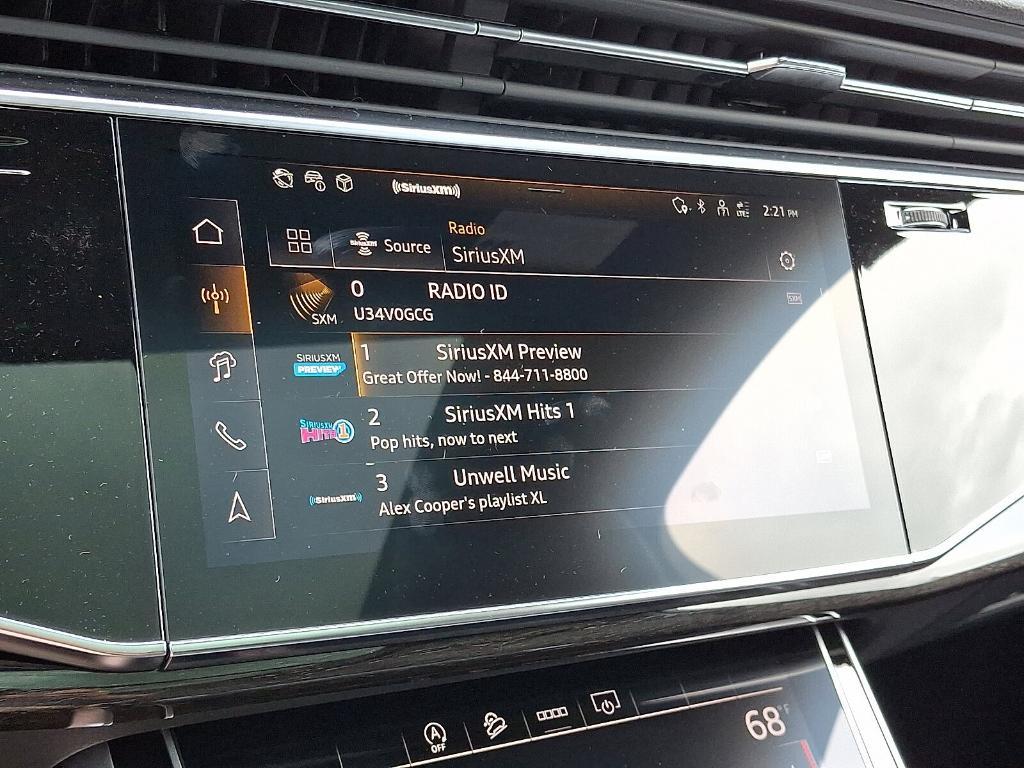 new 2025 Audi Q7 car, priced at $77,580