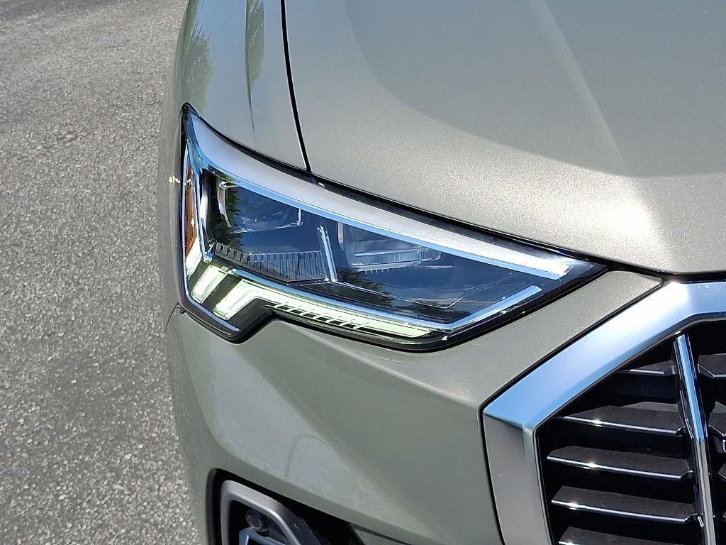 used 2024 Audi Q3 car, priced at $40,993