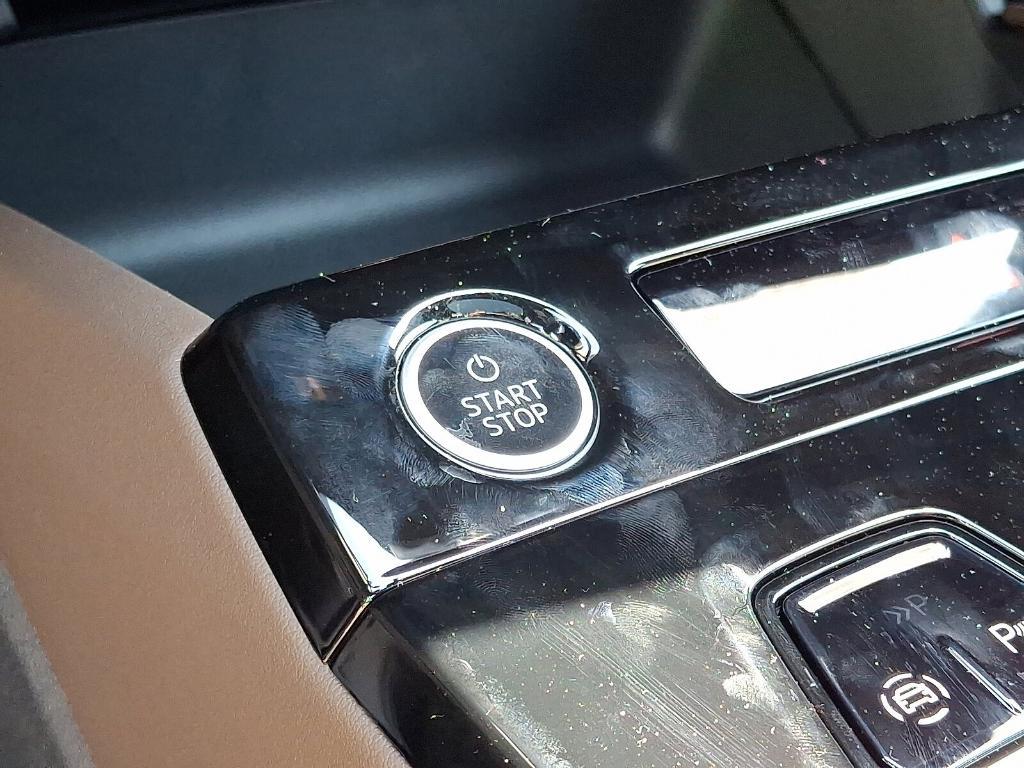 new 2025 Audi Q6 e-tron car, priced at $75,985