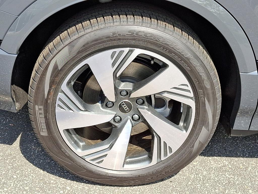 new 2025 Audi Q6 e-tron car, priced at $75,985