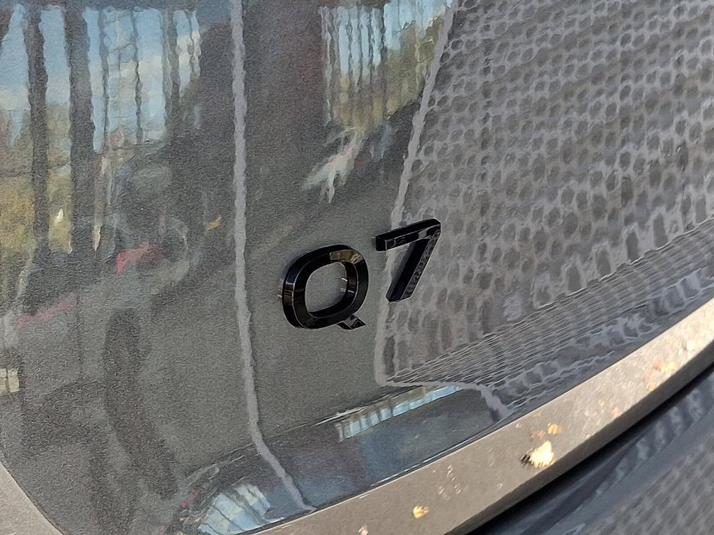 new 2026 Audi Q7 car, priced at $71,295