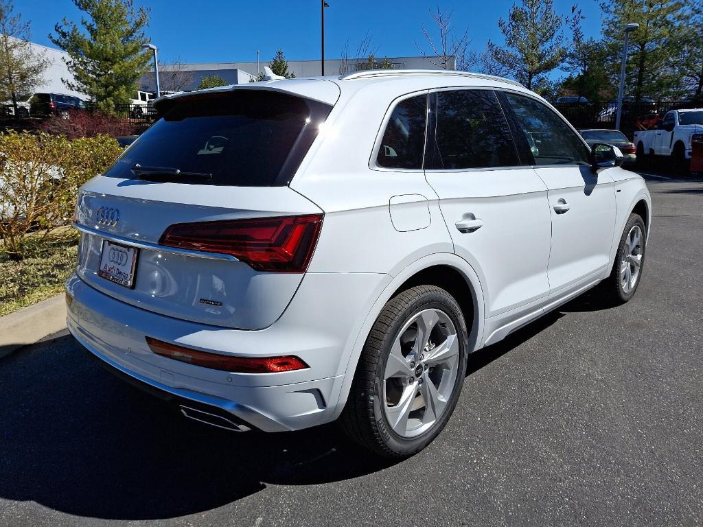 new 2025 Audi Q5 car, priced at $58,175
