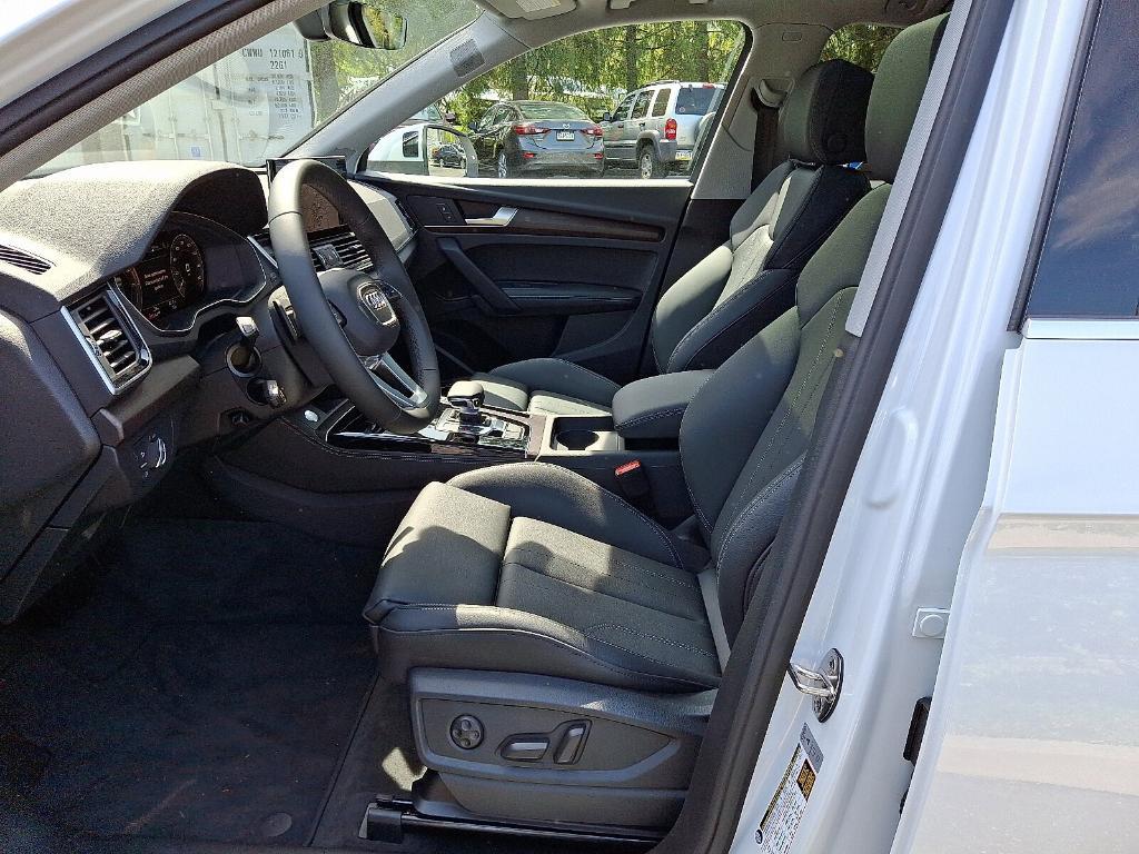 new 2025 Audi Q5 car, priced at $67,575