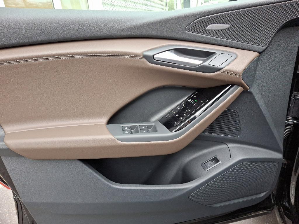 new 2025 Audi Q6 e-tron car, priced at $74,230