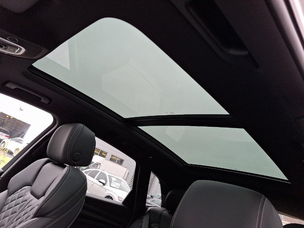 new 2025 Audi SQ5 car, priced at $72,740