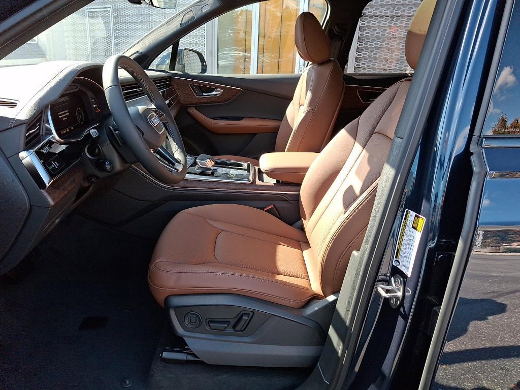 new 2026 Audi Q7 car, priced at $78,445