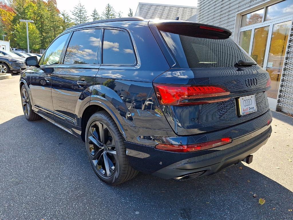 new 2026 Audi Q7 car, priced at $78,445