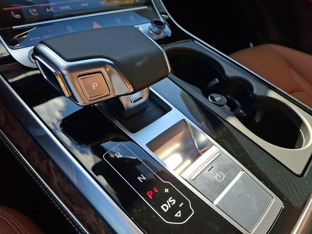 new 2026 Audi Q7 car, priced at $78,445