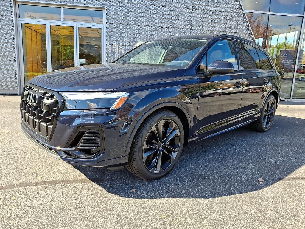 new 2026 Audi Q7 car, priced at $78,445