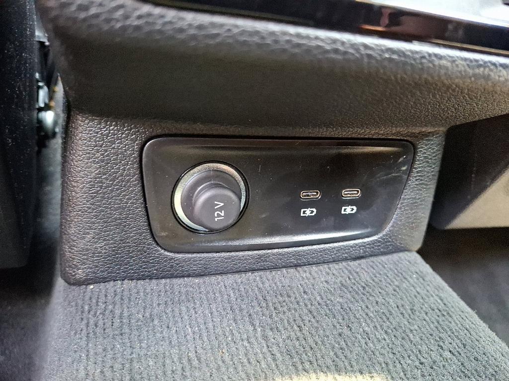 used 2024 Audi Q3 car, priced at $40,993