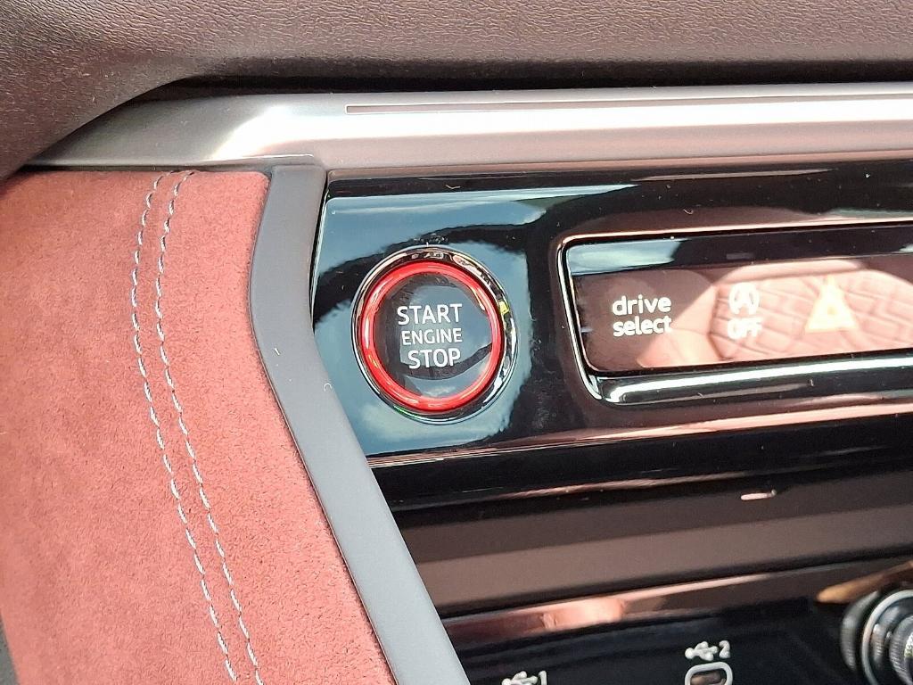 new 2025 Audi SQ5 car, priced at $75,715
