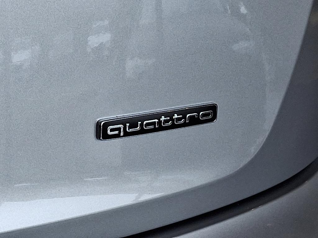 new 2025 Audi Q5 car, priced at $59,950