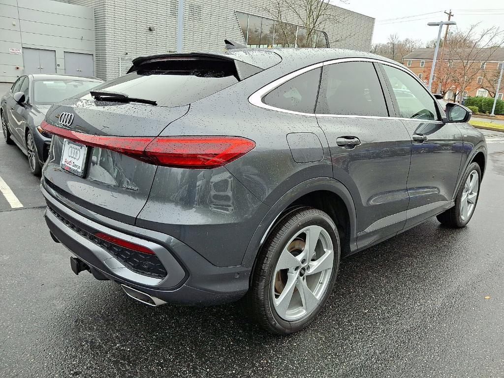 new 2025 Audi Q5 car, priced at $64,180