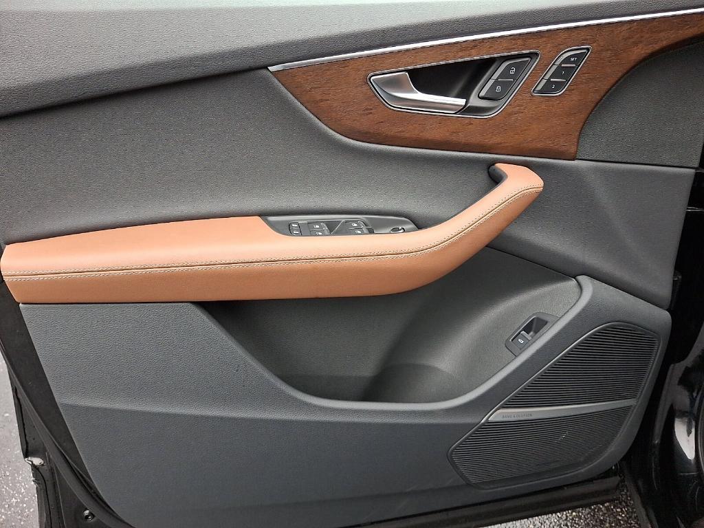 used 2025 Audi Q7 car, priced at $60,993