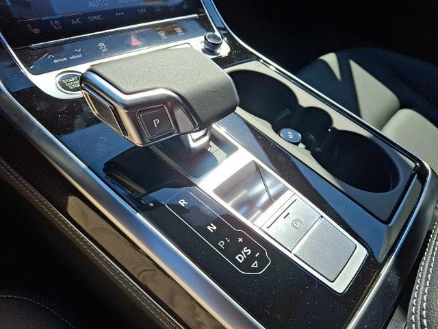 new 2025 Audi Q7 car, priced at $77,580
