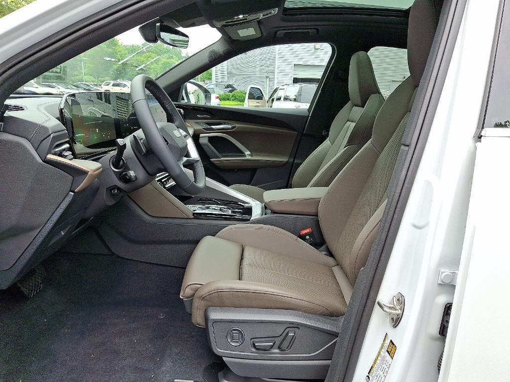 new 2025 Audi Q5 car, priced at $61,390