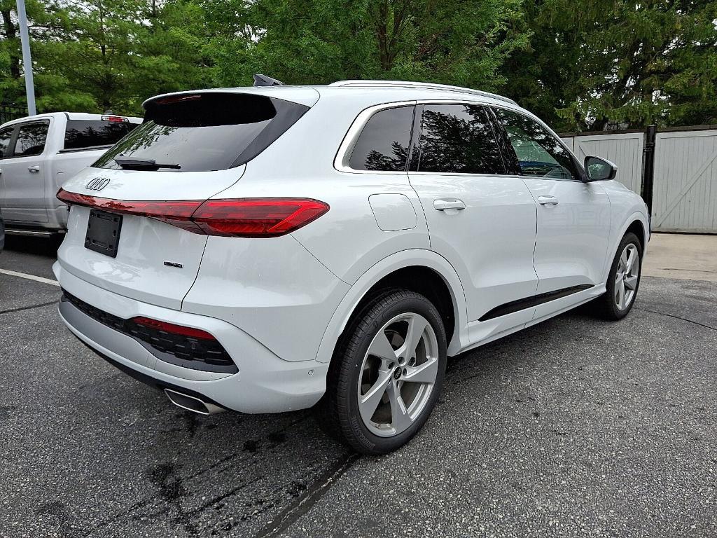new 2025 Audi Q5 car, priced at $61,390