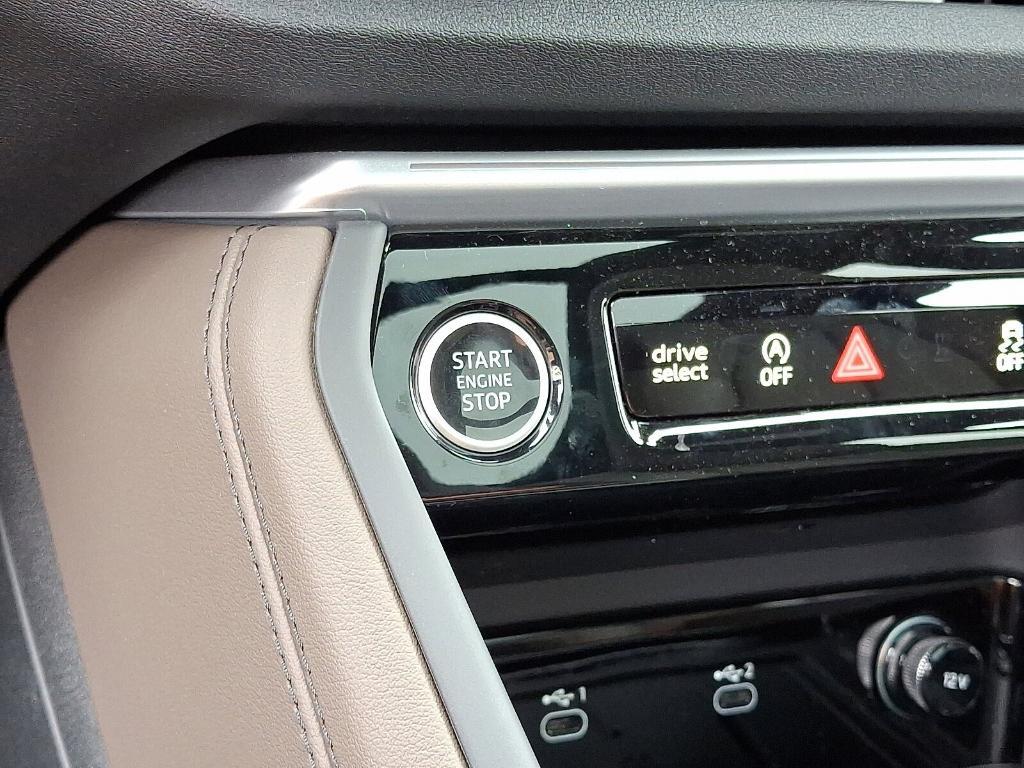 new 2025 Audi Q5 car, priced at $61,390