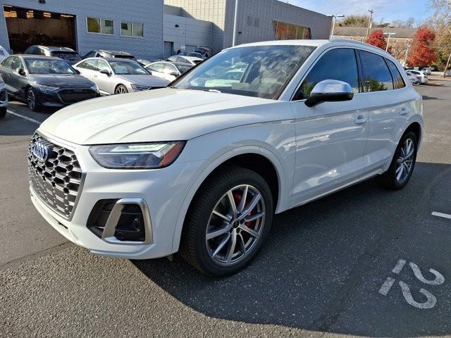 new 2025 Audi SQ5 car, priced at $69,265