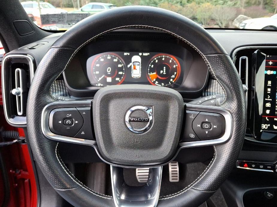 used 2021 Volvo XC40 car, priced at $30,593