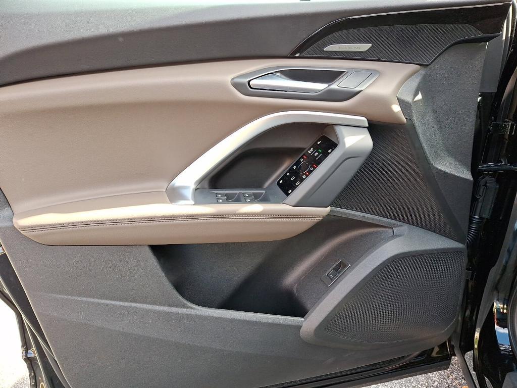 new 2025 Audi Q5 car, priced at $62,080