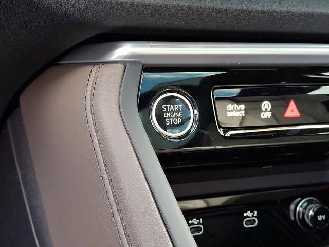 new 2025 Audi Q5 car, priced at $62,080