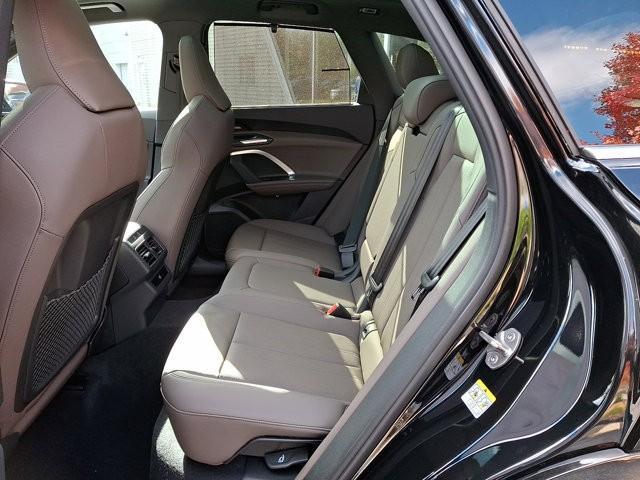 new 2025 Audi Q5 car, priced at $62,080