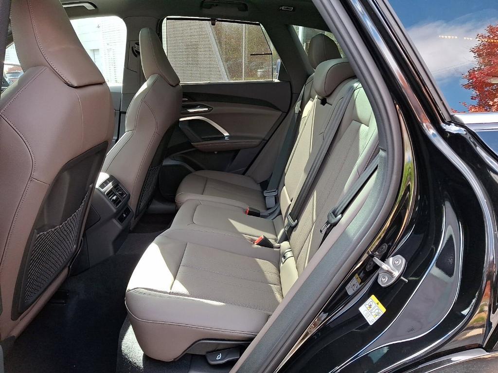 new 2025 Audi Q5 car, priced at $62,080