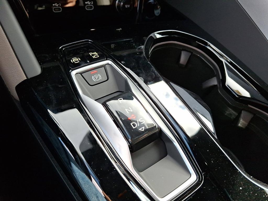 new 2025 Audi Q5 car, priced at $62,080