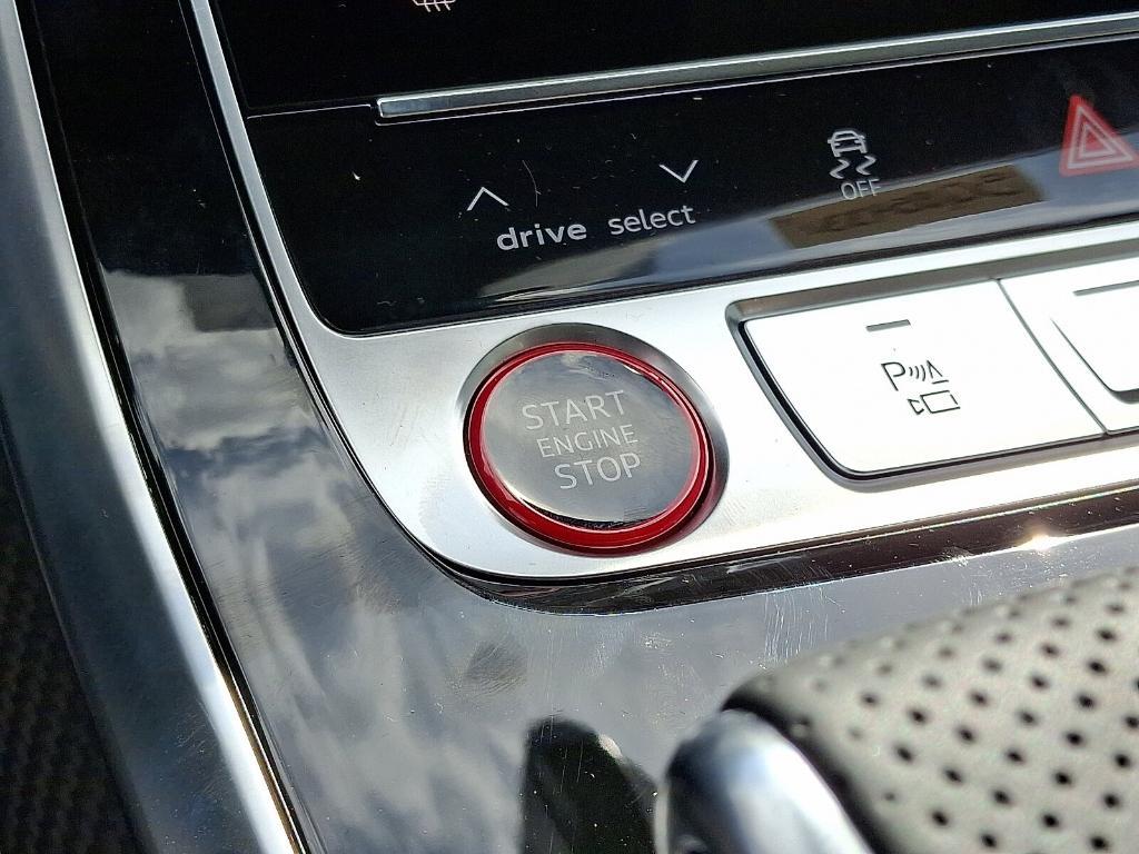 new 2026 Audi SQ8 car, priced at $124,055