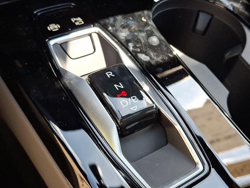 new 2025 Audi Q6 e-tron car, priced at $75,425