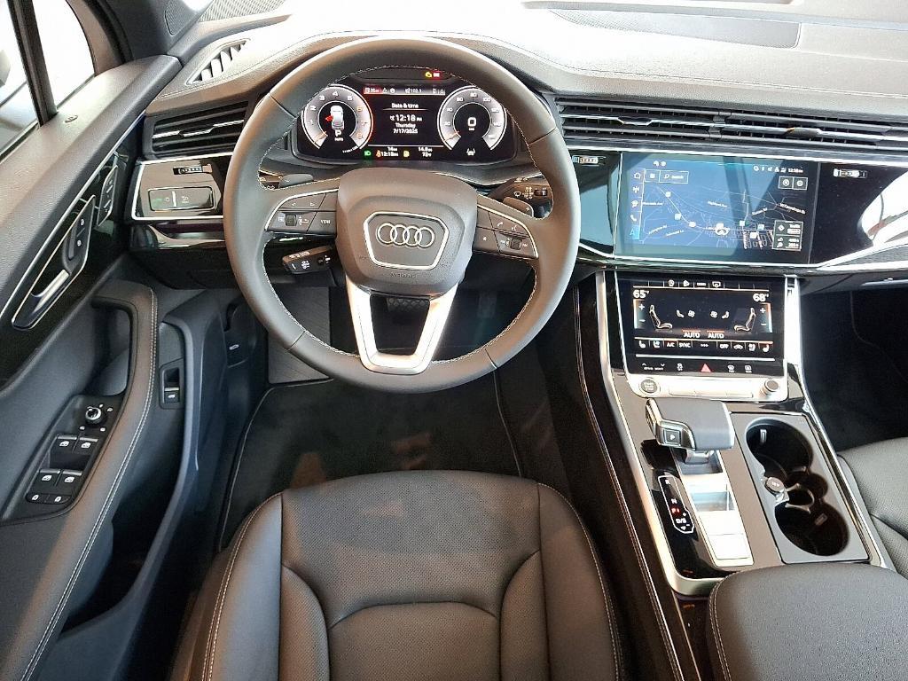 new 2025 Audi Q7 car, priced at $77,580