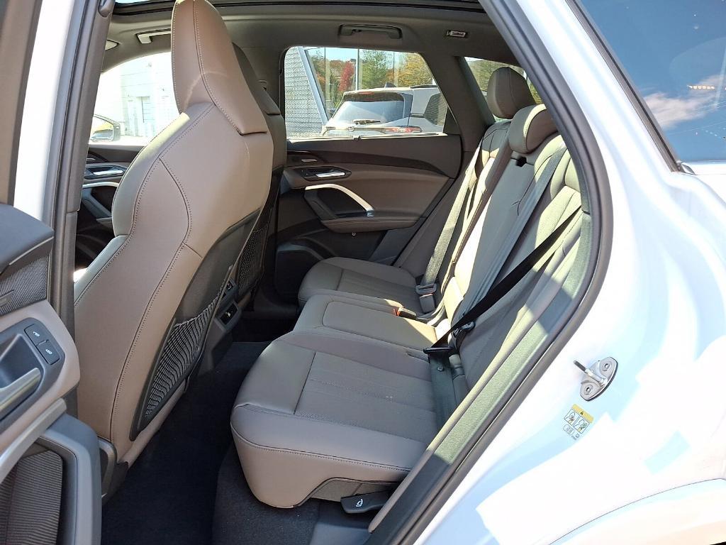 new 2025 Audi Q5 car, priced at $61,390