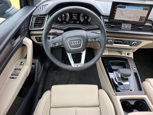 new 2025 Audi Q5 car, priced at $69,500