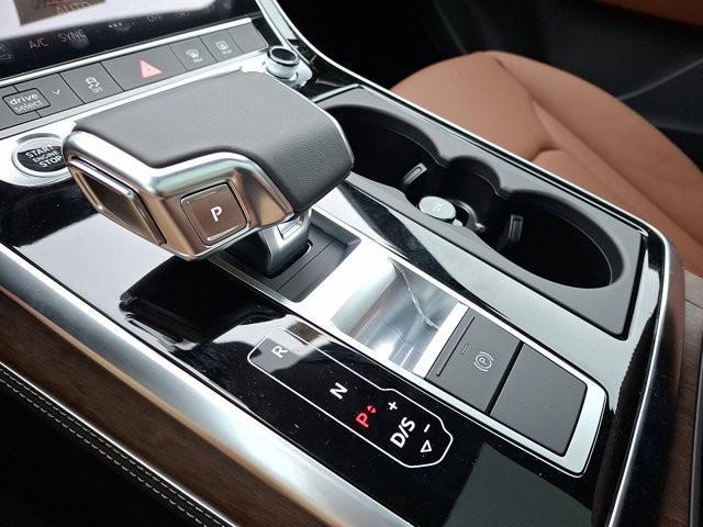 new 2025 Audi Q7 car, priced at $71,305